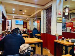 大堂-门框胡同百年卤煮(新街口店)