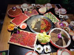 -潘小辣鲜肉老火锅