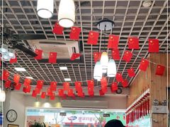 大堂-正宗普宁豆干坊·洪记砂锅粥(红领巾路店)