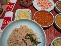 -裕兴记•蟹黄面馆(人民广场店)