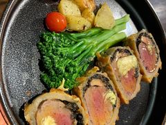 惠灵顿牛排-斯比特花园西餐厅(东方商厦店)