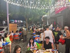 -老东镇啤酒屋海鲜加工·蒸汽海鲜·海鲜烧烤(台东店)