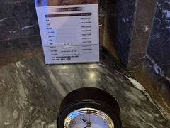 -浅深(世茂滨江精品店)