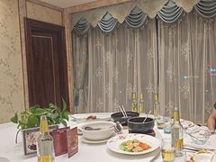 -沪华海鲜大酒楼(南汇店)