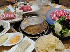 -额尔敦传统涮.冰煮羊火锅(乌兰察布体育场店)