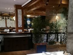 -八府香鸭·啫啫煲(华山路店)