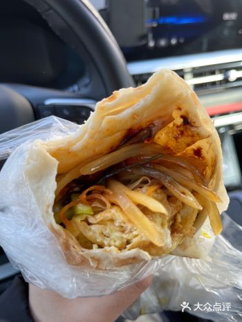 我封它为全天津“量最大料最足”的大饼鸡蛋