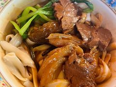 半筋半肉面-金杨拉面王小吃面馆·牛三宝面·红烧牛肉粉