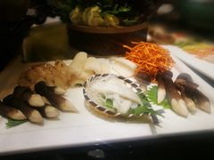 -半岛翡丽海鲜自助餐厅(观风亭店)