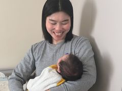 -鲸鱼妈妈月嫂/育婴师定制