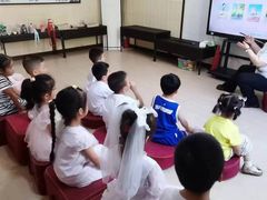 -童学馆·诗书礼乐少儿国学(光谷天地店)