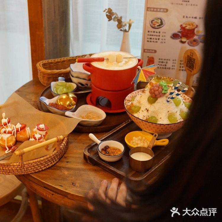 成都探店|建设路宝藏冰店打卡