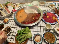 -山悦里 山野·鲜火锅(罗斯福广场店)