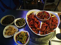 -龙巢盱眙龙虾·牛蛙·烧烤宵夜(八卦岭店)