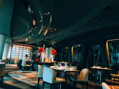 大堂-广州四季酒店·佰鲜汇·现代法餐