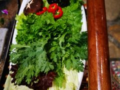 -老牌坊云南鱼豆花火锅(爱建店)