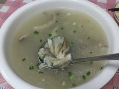 平菇滑肉汤-洪霞餐馆