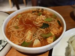 -伊喜饺子·烤鸭(五道口学院路店)