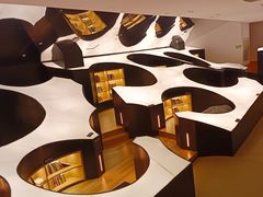 -涨巢·潮玩水疗局