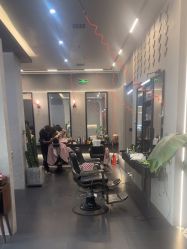 -老肖男士理发店