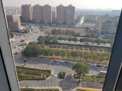 -上海虹桥西郊假日酒店