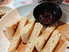 -肥肥虾庄·金牌油焖大虾(汉街SKP店)