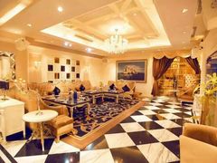 -白玉兰广场停车场