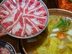 -洱火云南酸菜牛肉火锅(石景山当代商城店)