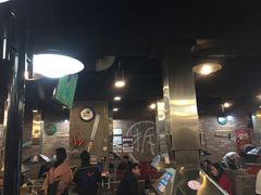 大堂-马路牙子烧烤音乐酒馆(望京店)