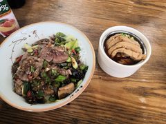 爆炒腰花盖码饭-易裕和·长沙米粉(竹塘西路店)