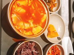 -大食代美食广场(上海中心店)