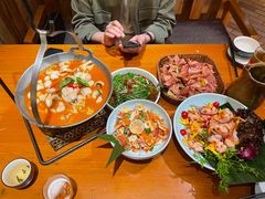 -老滇山寨•云南特色菜•地方菜•民族风情歌舞表演(金碧店)