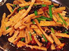 -铜锣湾·有麝自然香(渝北财富中心店)