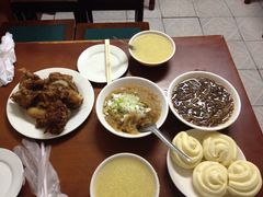 -王记酱骨头馆(新华路一店)