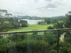 -深圳隐秀山居酒店