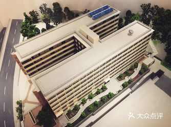 该旅舍提供129间客房