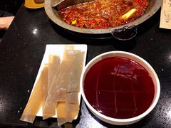 -宽板凳老灶火锅(南礼士路店)