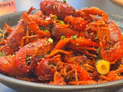 -肥肥虾庄·金牌油焖大虾(汉口城市广场店)