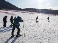 -荣盛康旅野三坡滑雪场