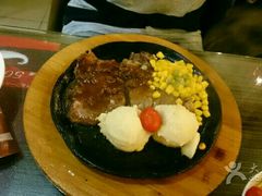 -豪客来牛排(中央花苑店)