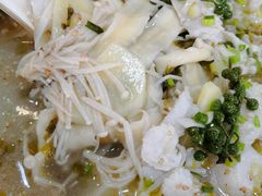-乐达酸菜鱼面(山师东路店)