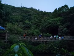 -青青世界
