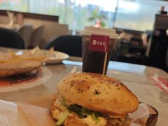 -必胜客(港悦广场店)