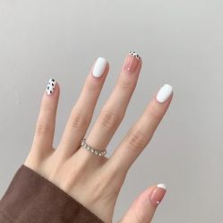 -悦指间美甲美睫