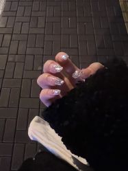 -PH 美甲美容