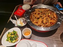 -胖哥俩肉蟹煲(湖滨银泰in77店)