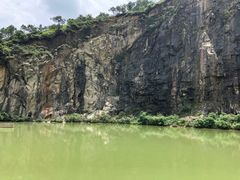 -红旗山庄(圭峰山店)