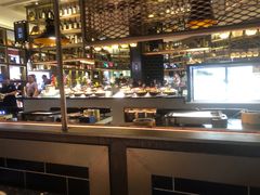-钱小奴海鲜自助黑金店(杭州滨江龙湖店)