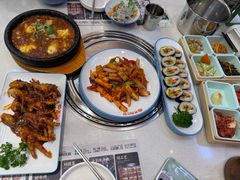 -韩香福烤肉庄园(荣成店)