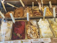 -Gelateria Dondoli